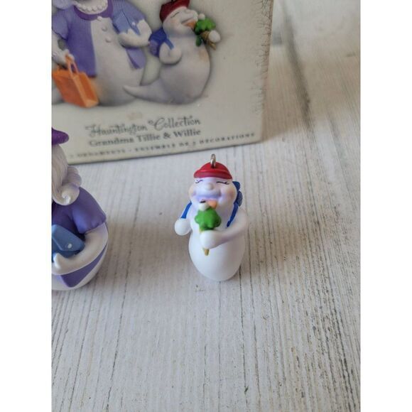 Hallmark Grandma Tillie & Willie Huntington ornament 2005 Halloween - Picture 2 of 5
